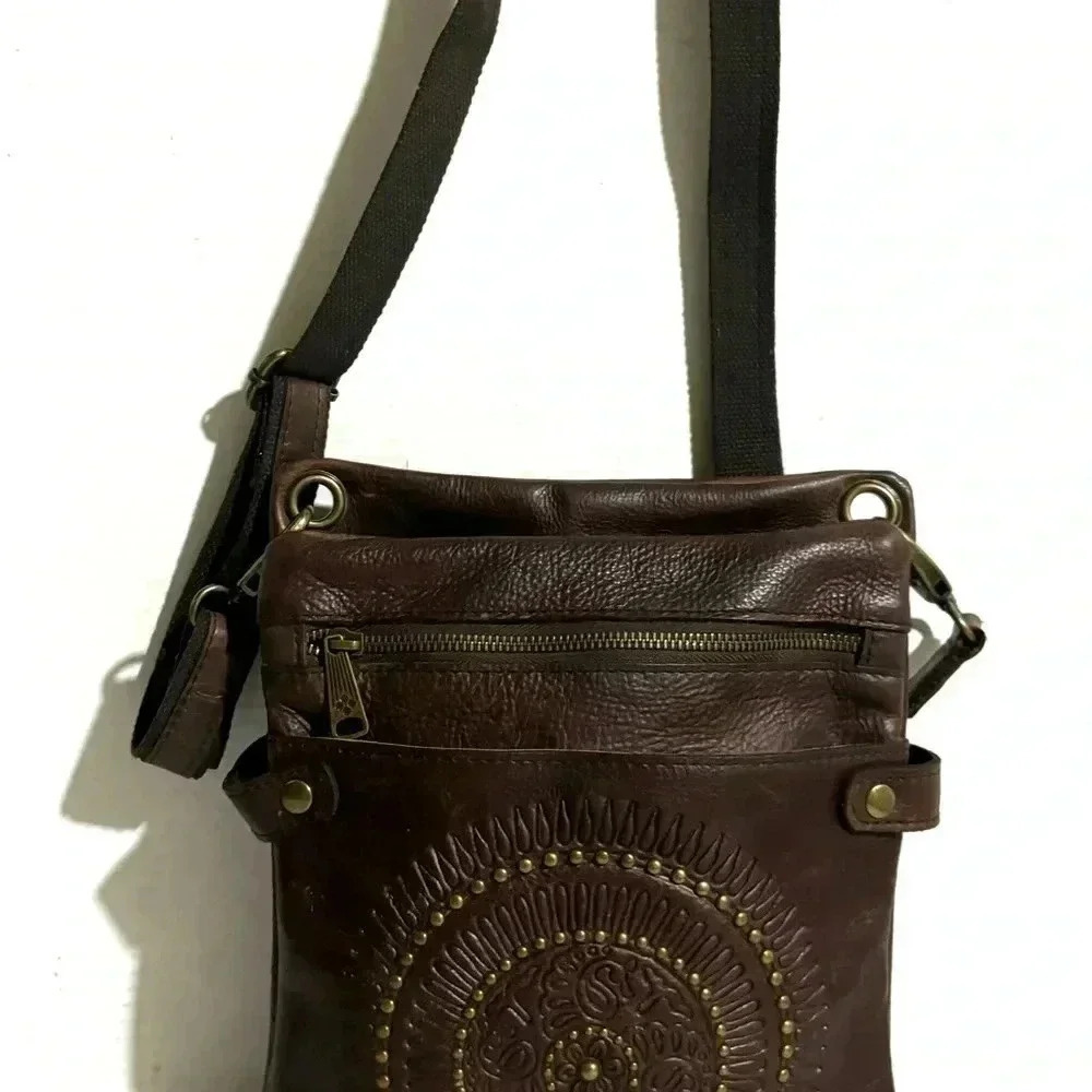 Patricia Nash brown distressed Leater crossbody handbag - Picture 7 of 11